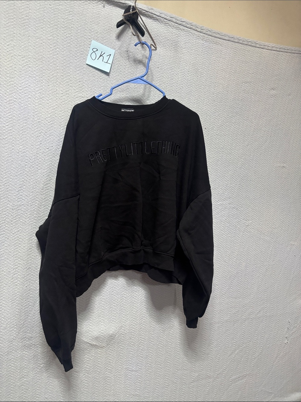 Prettylittlething medium cropped sweatshirt